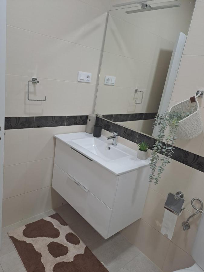 Apartamentos Jara Bajo C Malaga Exterior photo